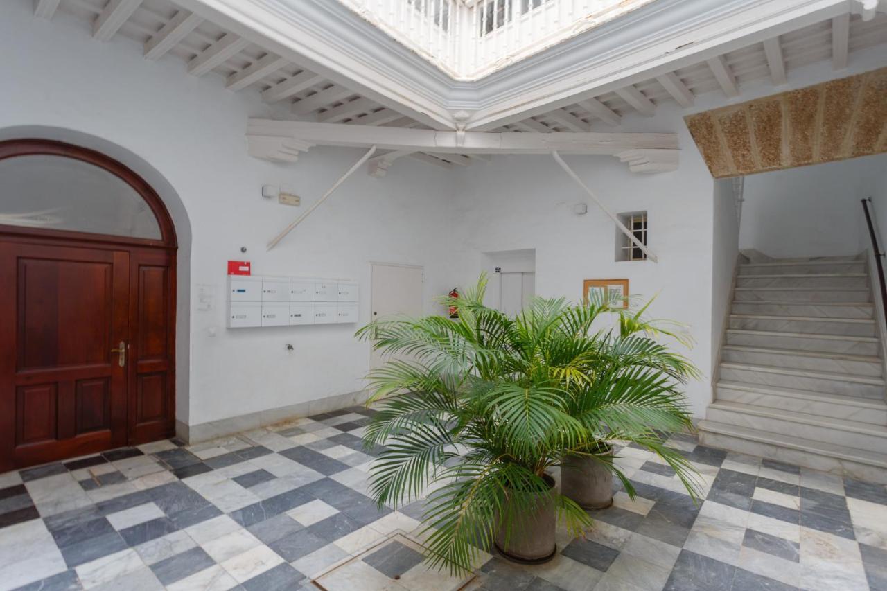 The Queen'S Designer Apartment By Cadiz4Rentals Екстер'єр фото